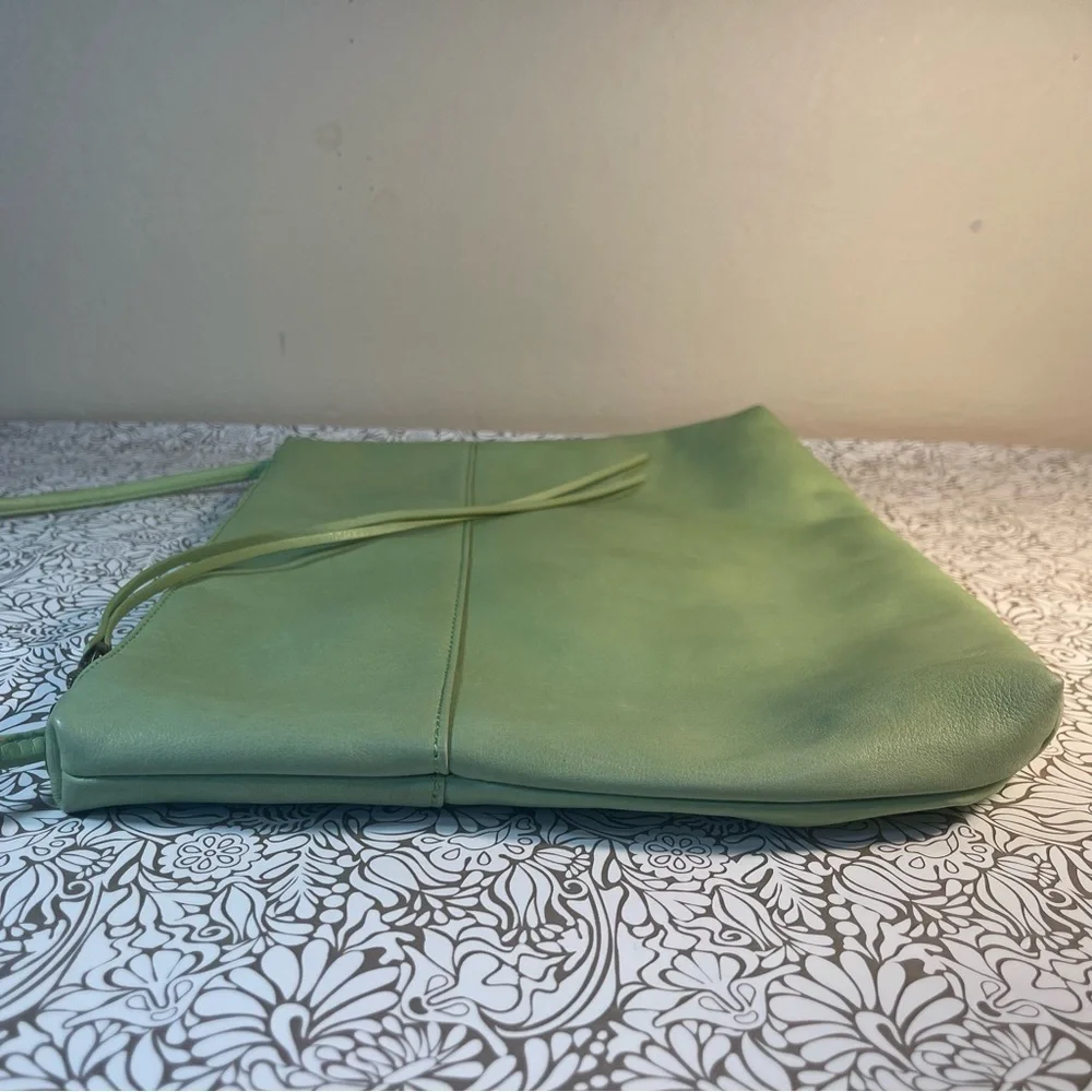 HOBO International Large Leather Crossbody Bag Knot Strap Shoulder Purse Green